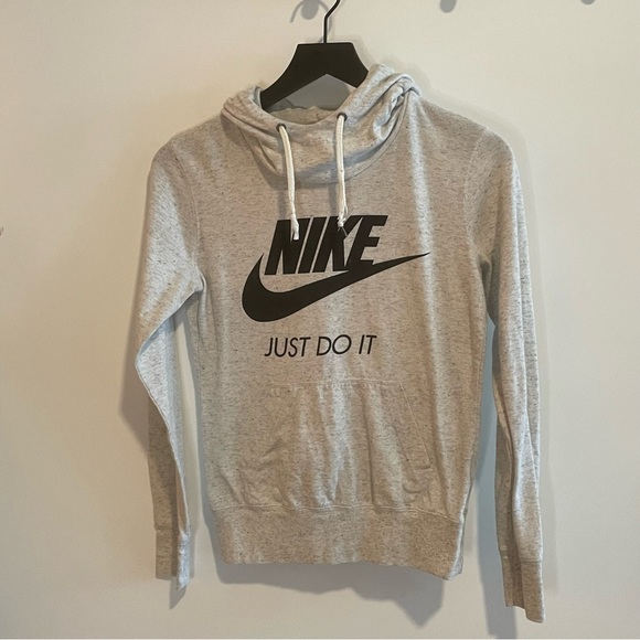 Nike | Gray Hood Ling Sleeve Top | Size S - Picture 2 of 9
